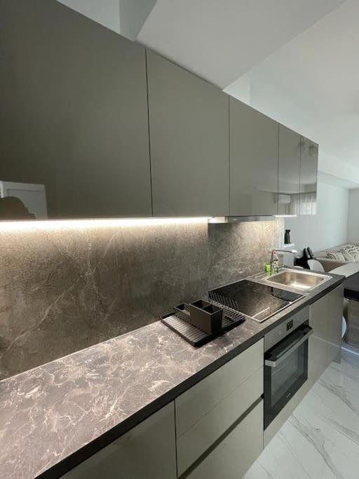Niarchos Apartment III Афіни Екстер'єр фото